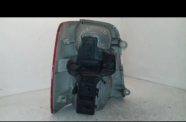 Feu arrière droit Volkswagen TOURAN (1T1, 1T2) 1.9 tdi (2003-2004) 5 portes occasion