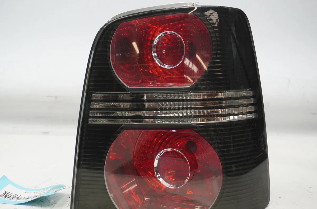Feu arrière droit Volkswagen TOURAN (1T1, 1T2) 1.9 tdi (2003-2004) 5 portes occasion