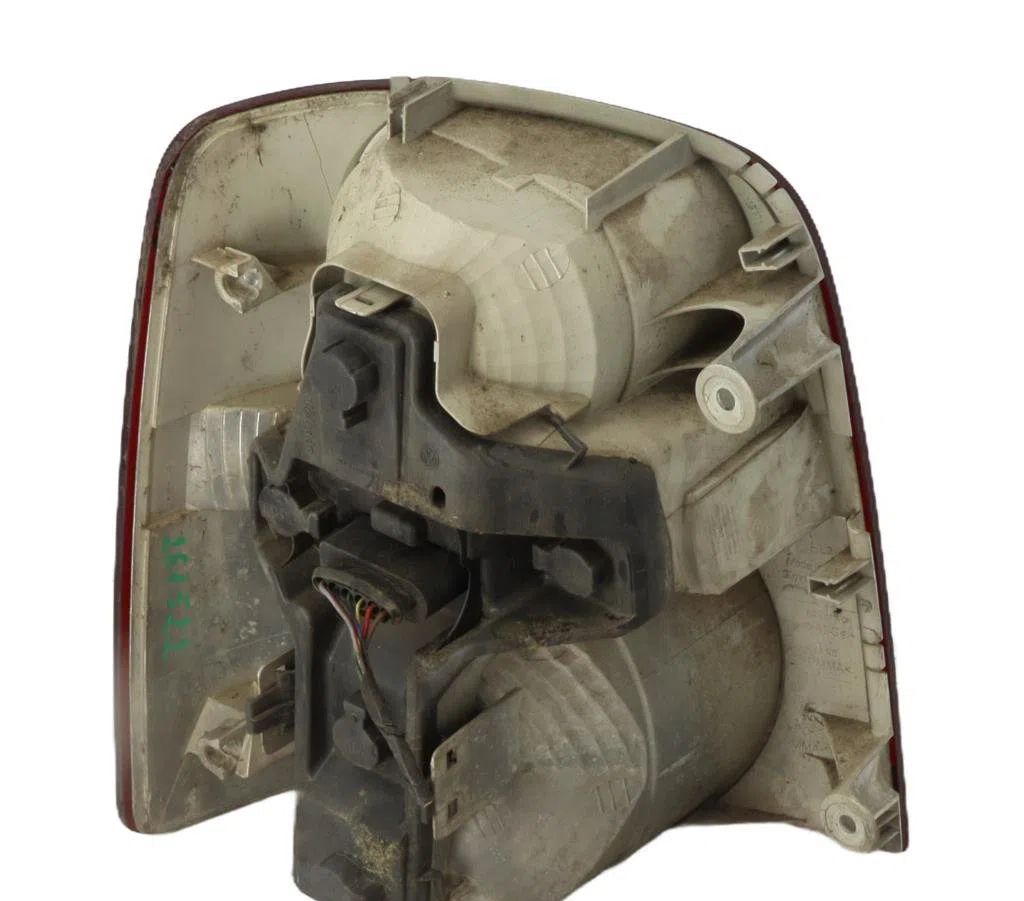 Feu arrière droit Volkswagen TOURAN (1T1, 1T2) 1.9 tdi (2003-2004) occasion