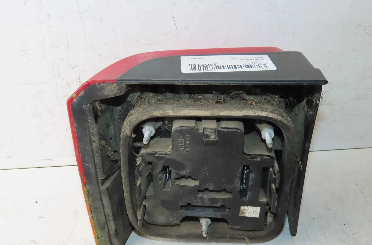 Feu arrière droit VOLKSWAGEN TRANSPORTER IV occasion