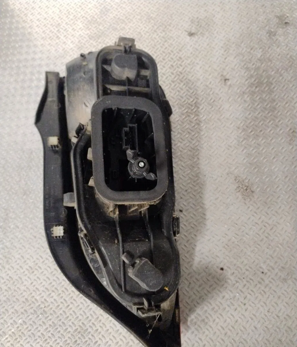 Feu arrière droit Volkswagen UP! (121, 122, BL1, BL2, BL3, 123) 1.0 (2011-2020) 5 portes occasion