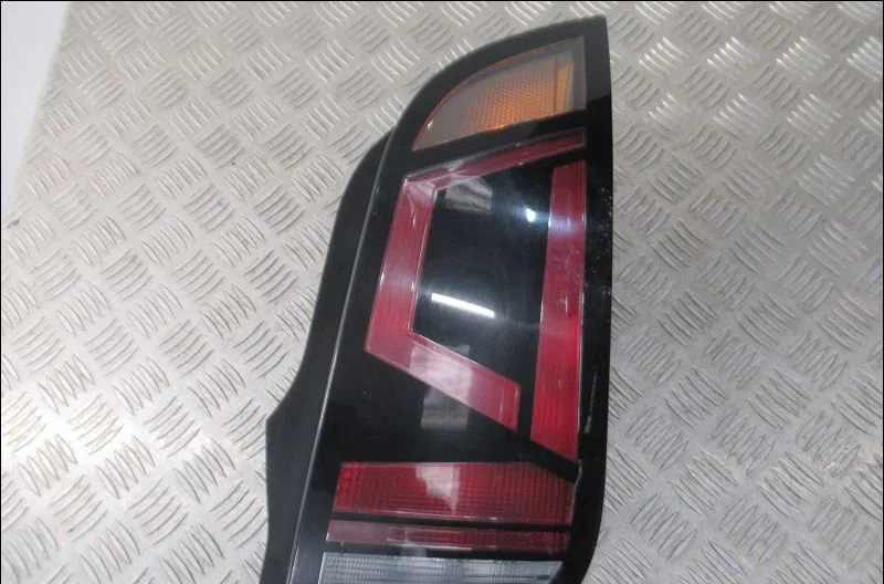 Feu arrière droit Volkswagen UP! (121, 122, BL1, BL2, BL3, 123) 1.0 (2011-2020) 5 portes occasion