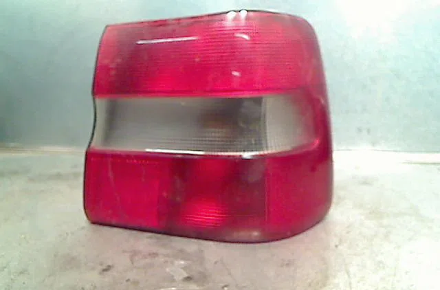 Feu arrière droit Volvo S70 (874) 2.4 (1997-2000) occasion