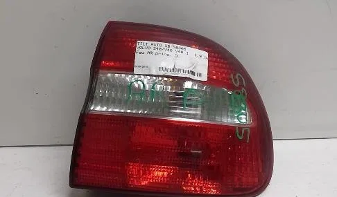 Feu arrière droit Volvo V40 Break (645) 1.9 di (2000-2004) occasion