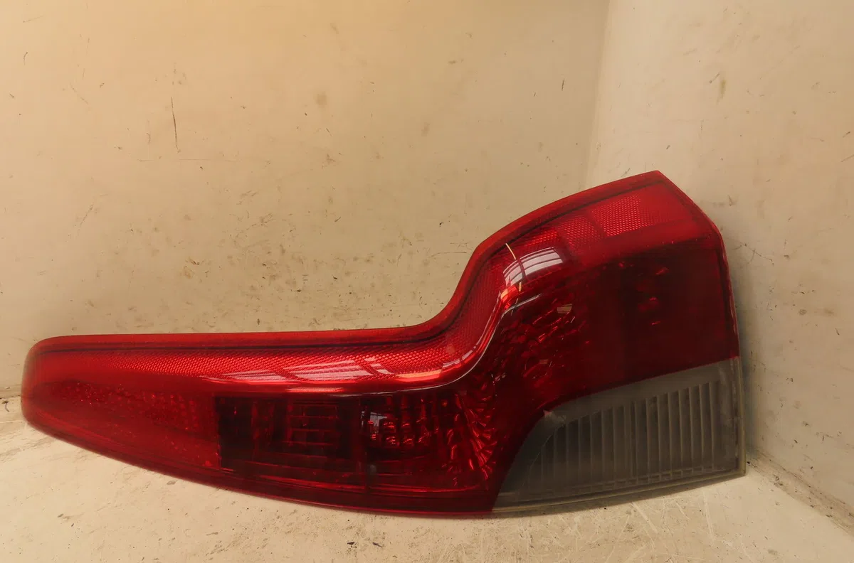 Feu arrière droit Volvo V50 (545) 2.0 d (2004-2010) occasion