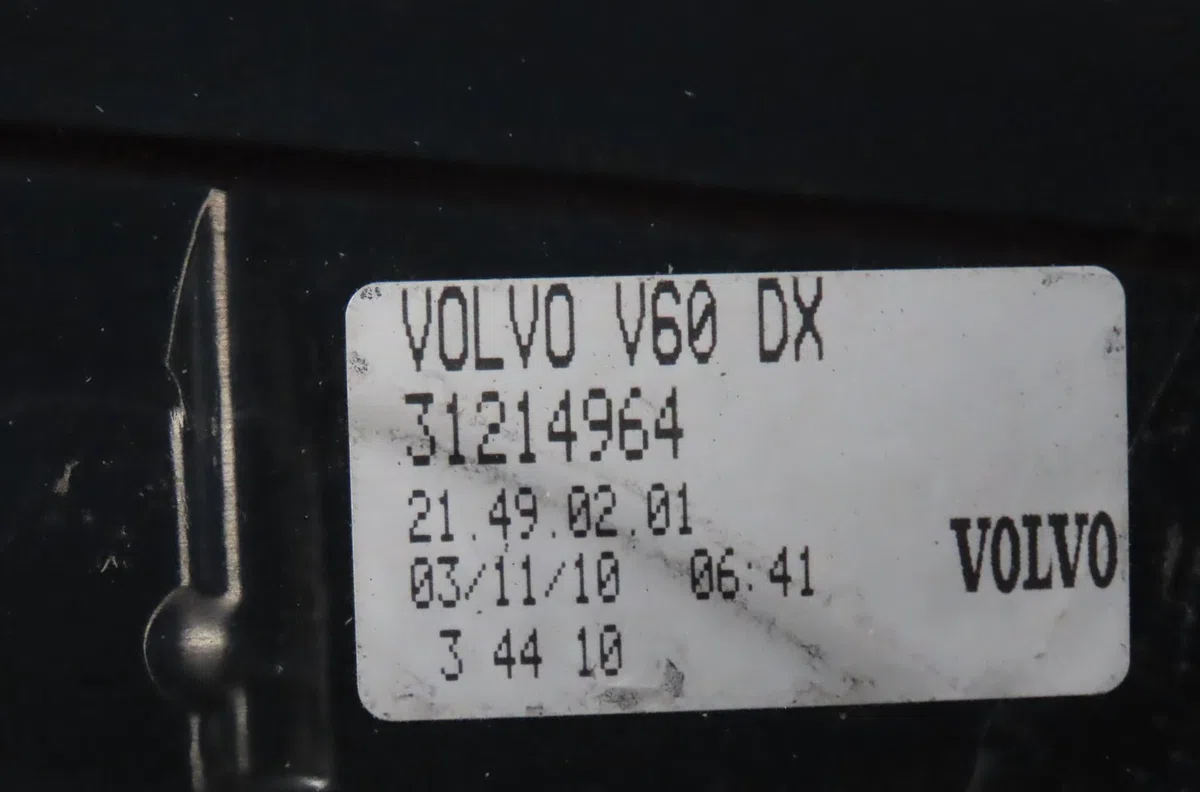 Feu arrière droit Volvo V60 I (155) D3 - d4 (2010-2014) occasion