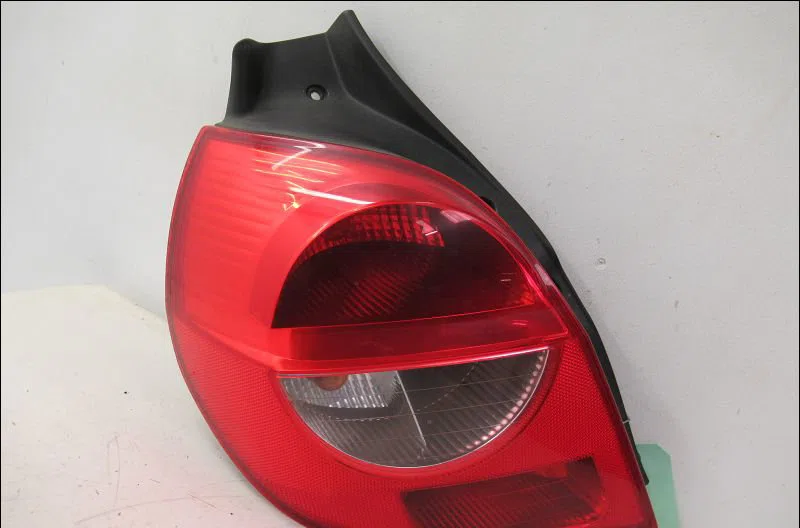 Feu arrière gauche Alfa romeo 166 (936_) 2.4 jtd (936a2a__) (1998-2000) occasion