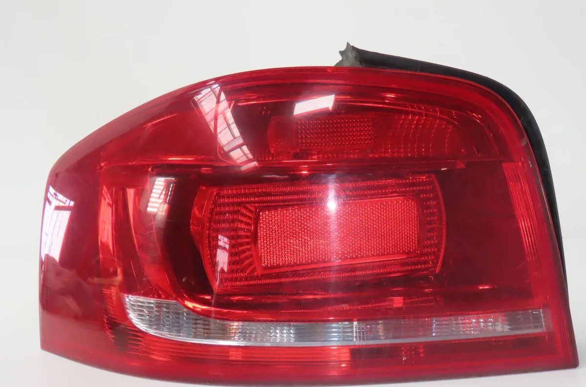 Feu arrière gauche Audi A3 (8P1) 1.9 tdi (2003-2010) 3 portes occasion
