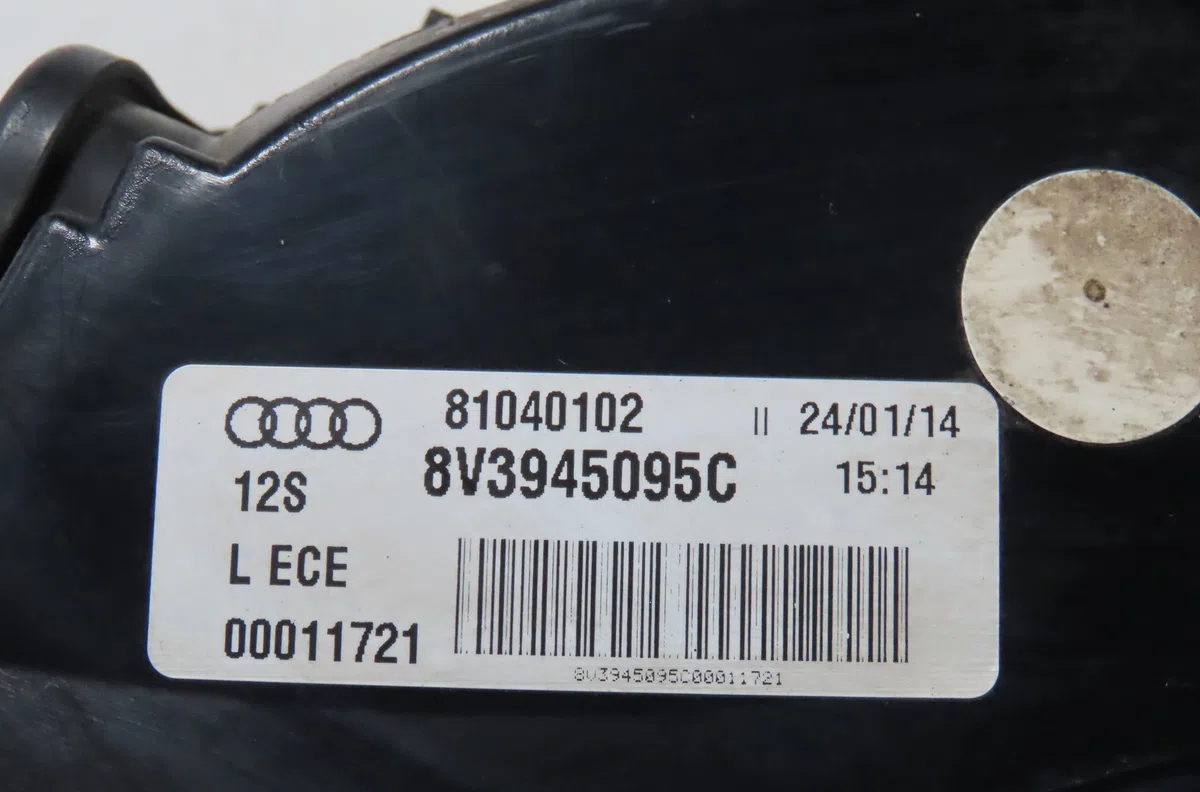 Feu arrière gauche Audi A3 (8V1, 8VK) 1.6 tdi (2013-2017) occasion