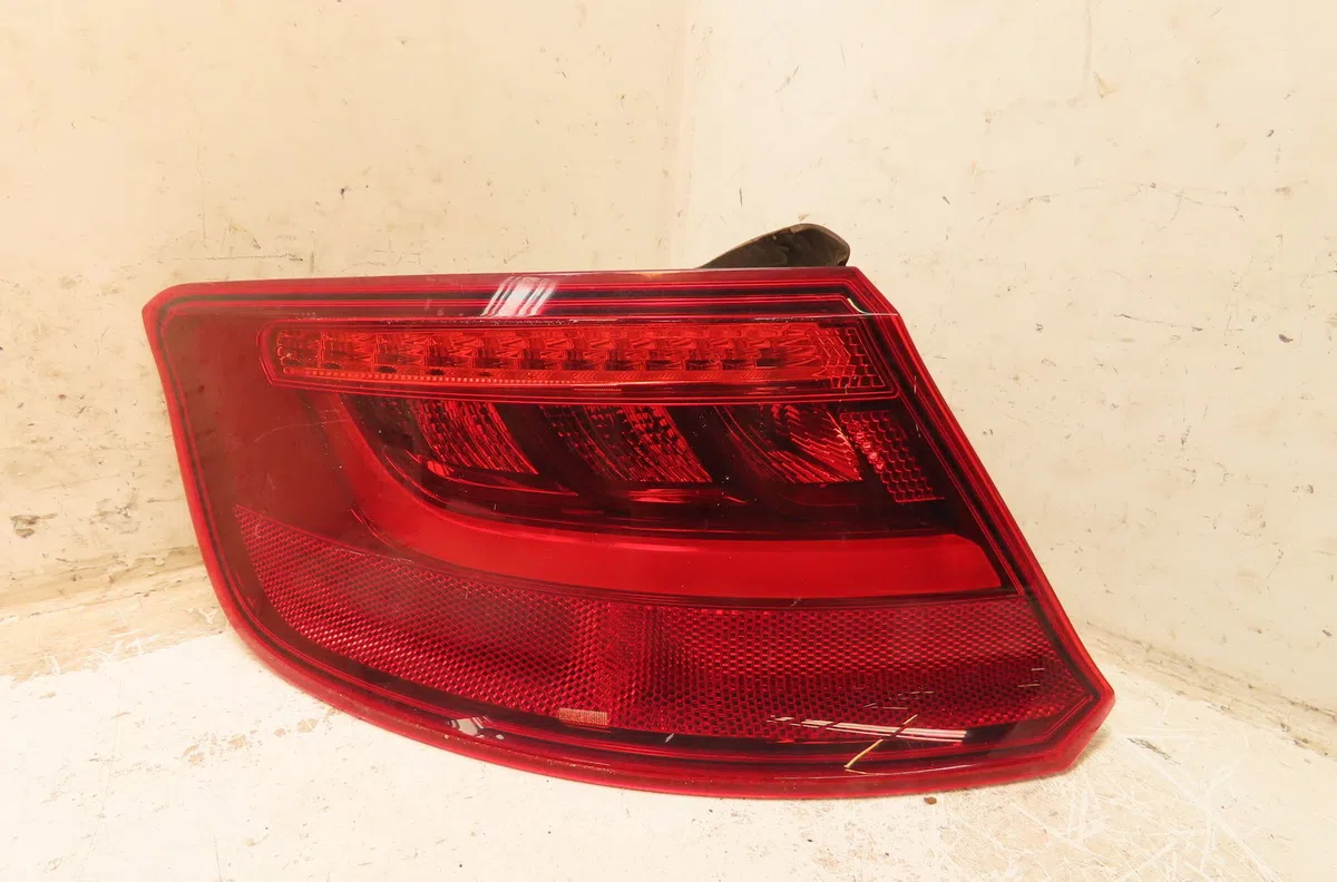 Feu arrière gauche AUDI A3 III occasion