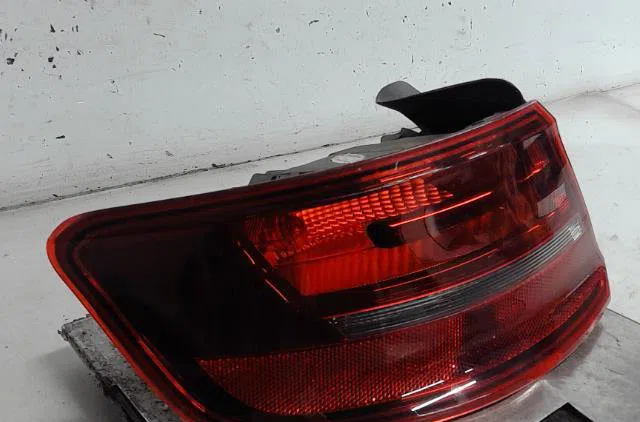 Feu arrière gauche Audi A3 Sportback (8VA, 8VF) 1.6 tdi (2012) 5 portes occasion