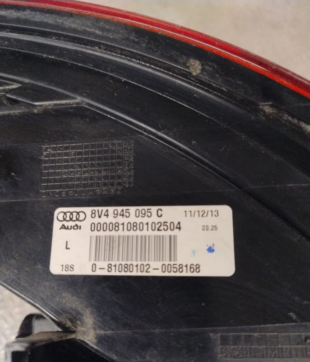 Feu arrière gauche Audi A3 Sportback (8VA, 8VF) 2.0 tdi (2012-2020) 5 portes occasion