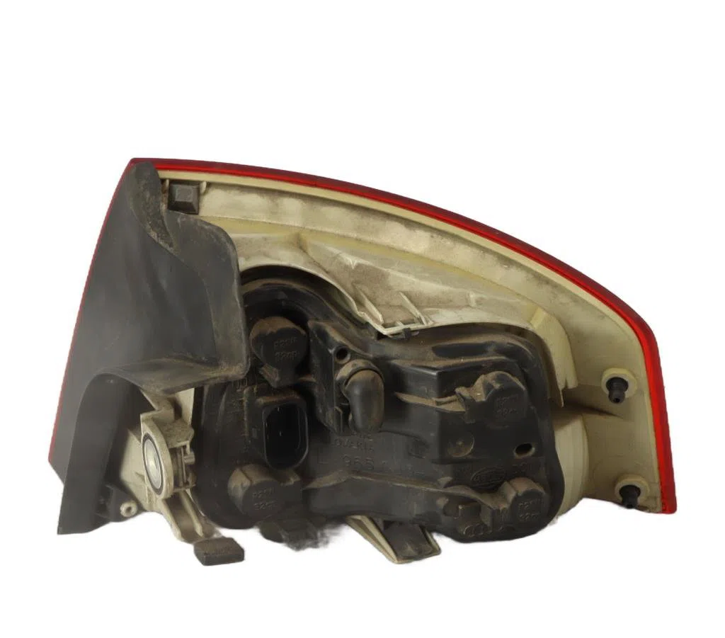 Feu arrière gauche Audi A4 B7 (8EC) 2.0 (2004-2008) occasion