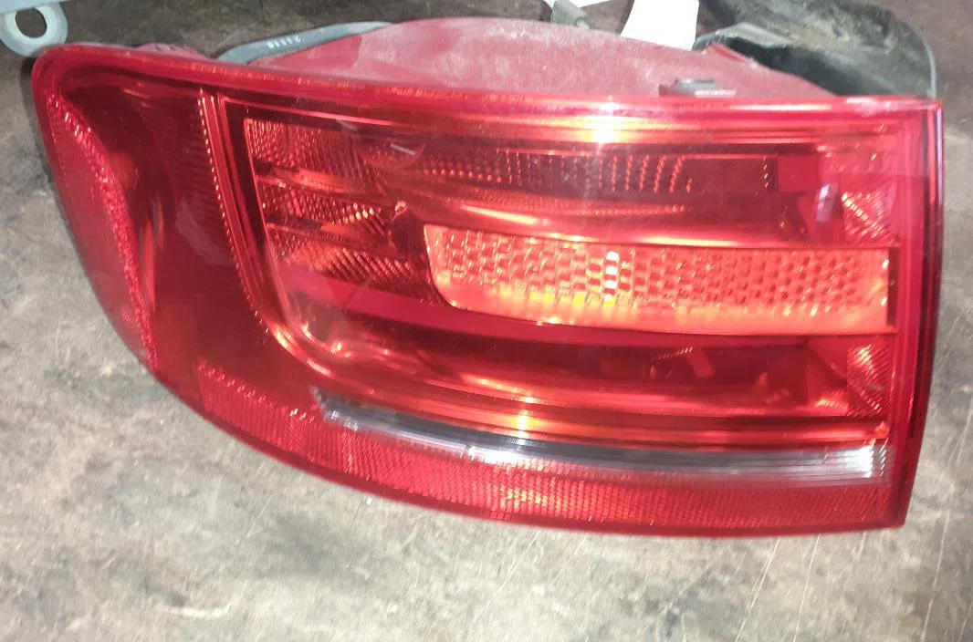 Feu arrière gauche Audi A4 B8 (8K2) 2.0 tdi (2007-2015) occasion