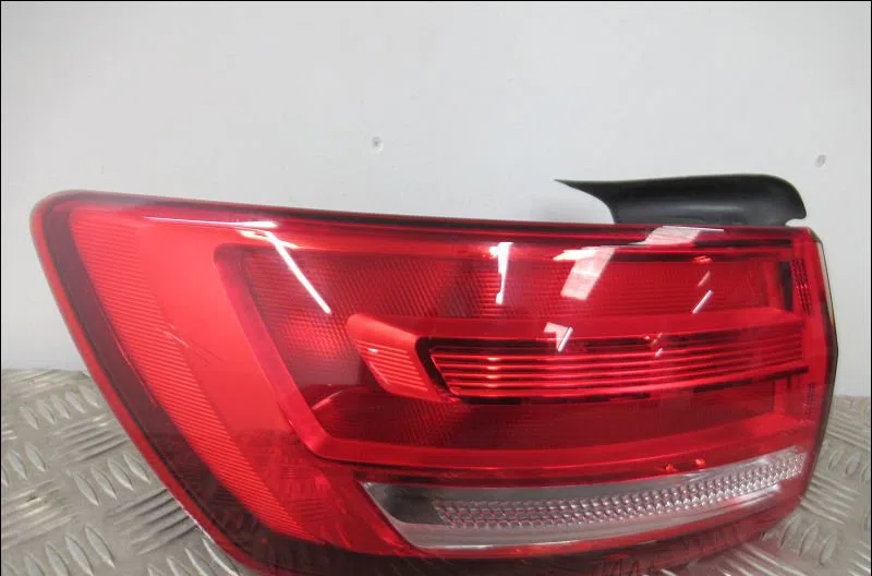 Feu arrière gauche Audi A4 B9 Avant (8W5, 8WD) 2.0 tdi (2015-2018) occasion