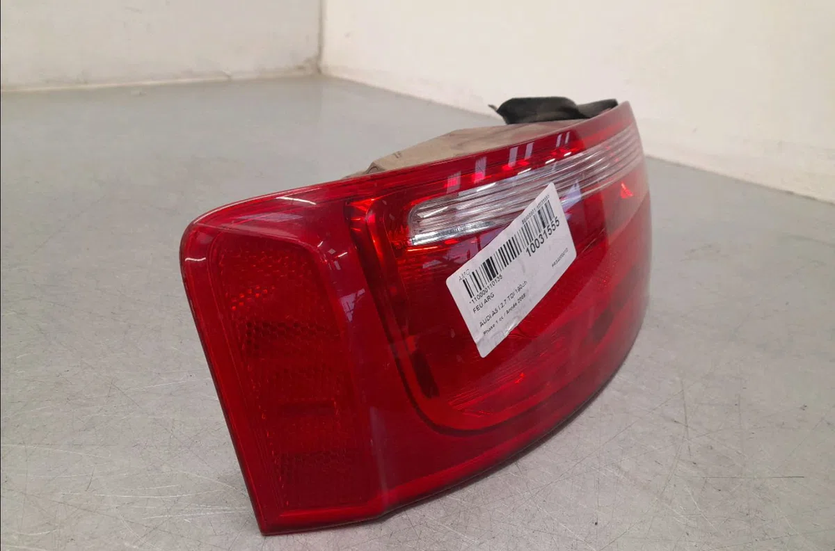 Feu arrière gauche AUDI A5 I  2.7 TDI 190ch occasion
