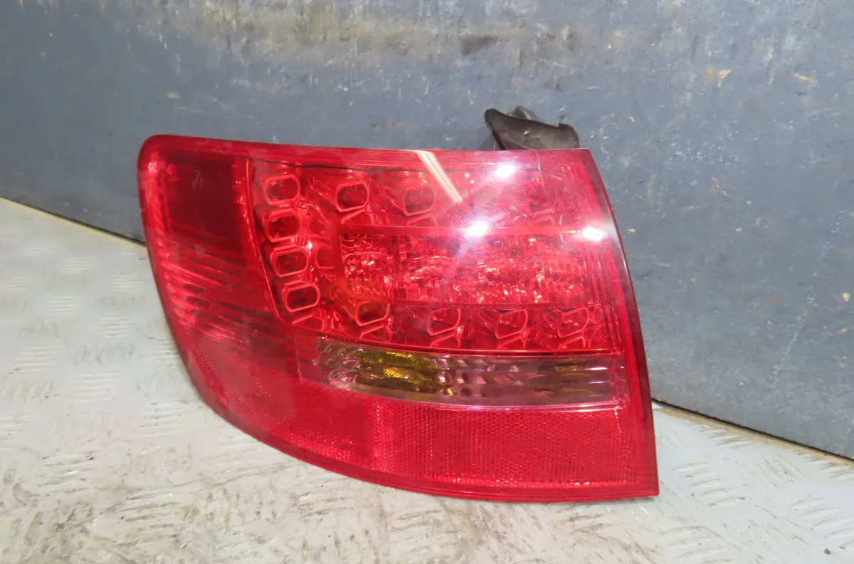 Feu arrière gauche Audi A6 Allroad C6 (4FH) 3.0 tdi quattro (2006-2008) occasion