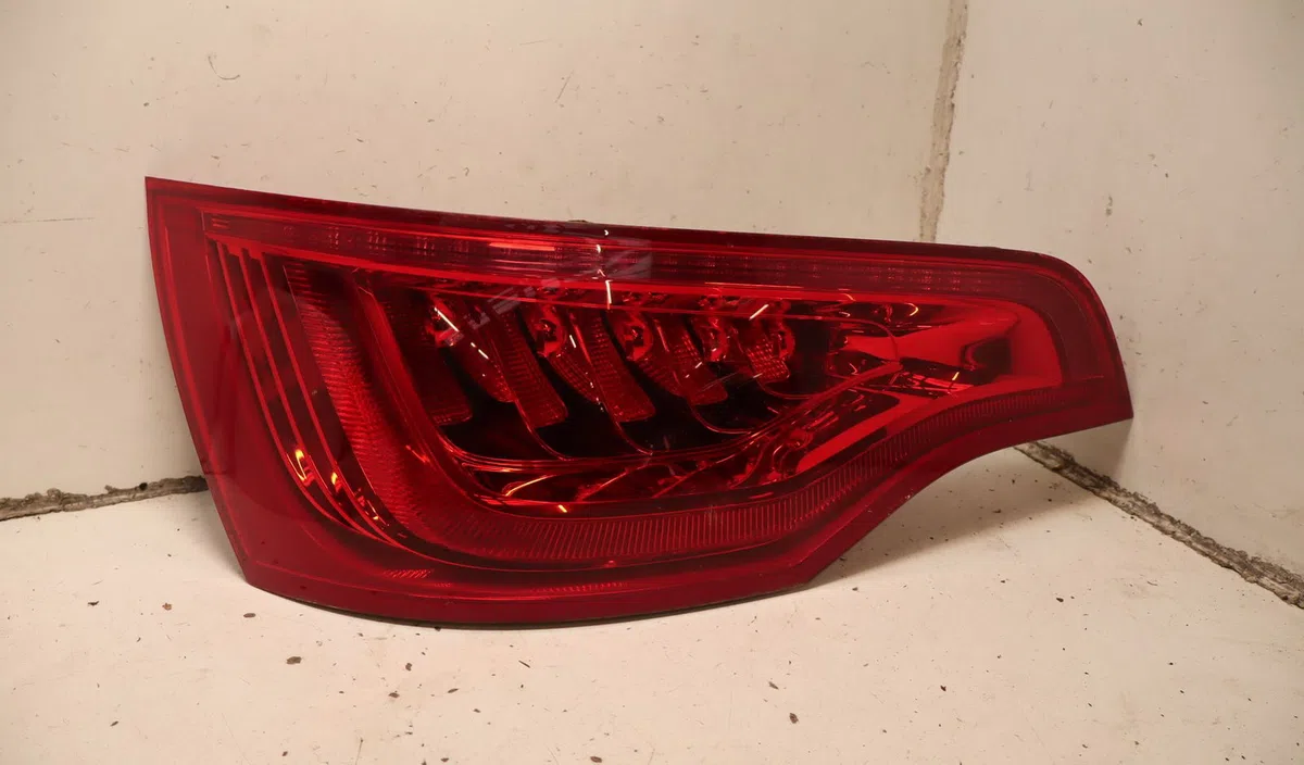 Feu arrière gauche Audi Q7 (4LB) 3.0 tdi quattro (2006-2008) occasion