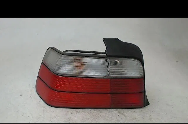 Feu arrière gauche Bmw 3 (E36) 320 i (1991-1998) occasion