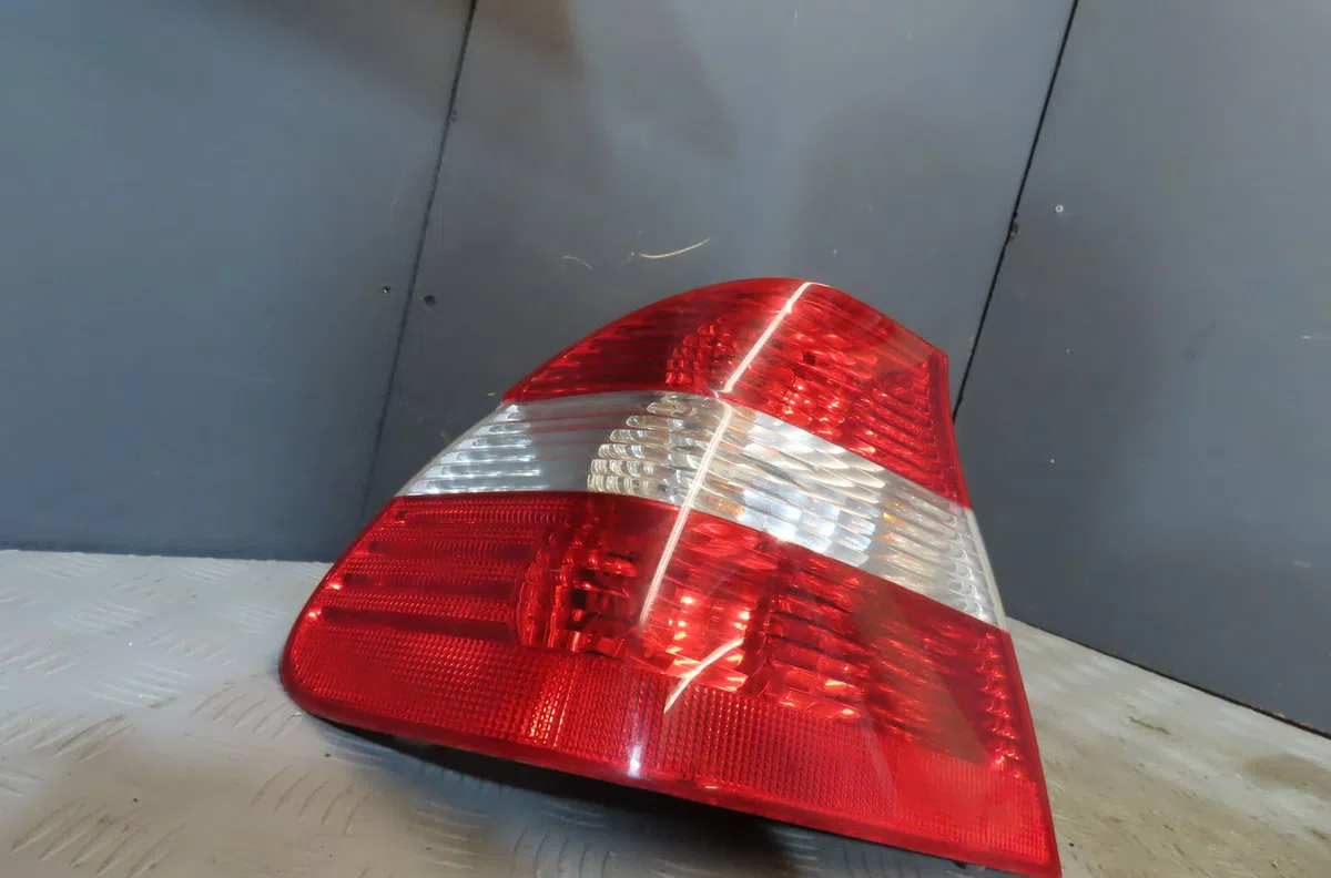 Feu arrière gauche Bmw 3 (E46) 316 i (1998-2002) occasion