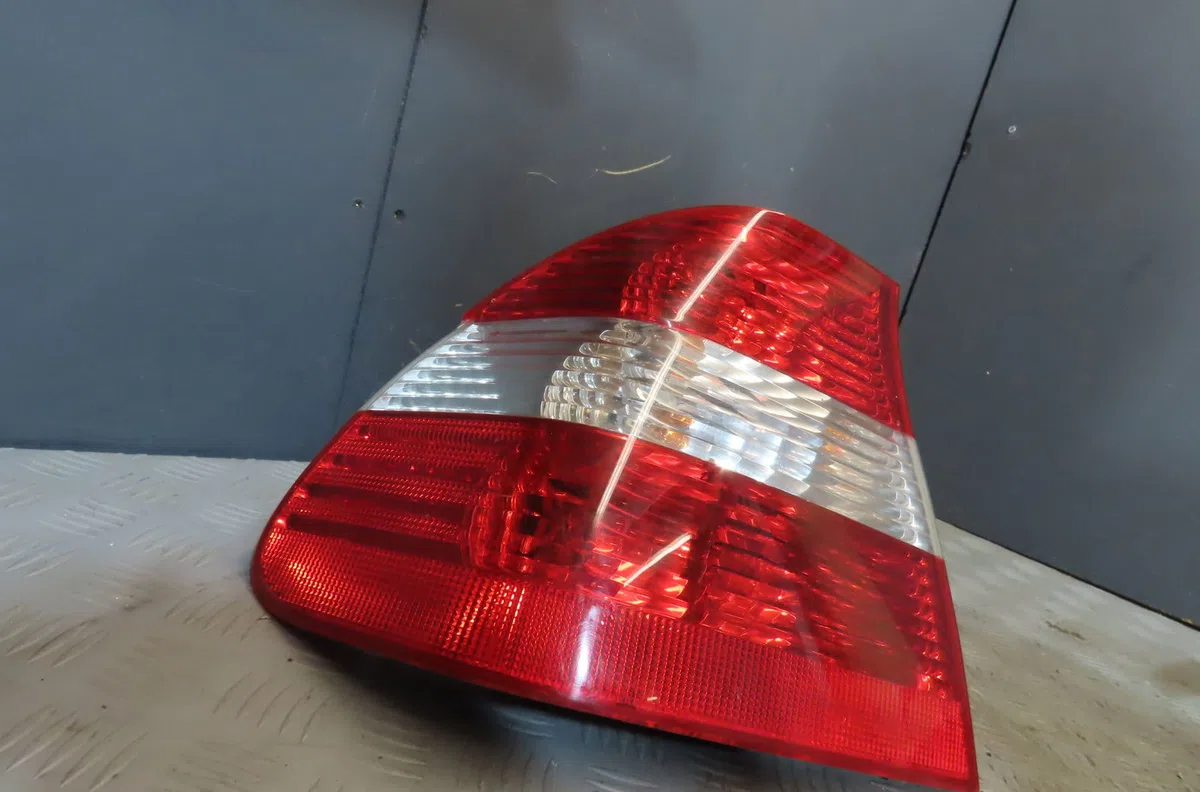 Feu arrière gauche Bmw 3 (E46) 316 i (1998-2002) occasion