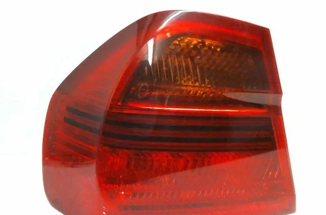 Feu arrière gauche Bmw 3 (E90) 318 d (2007-2011) occasion