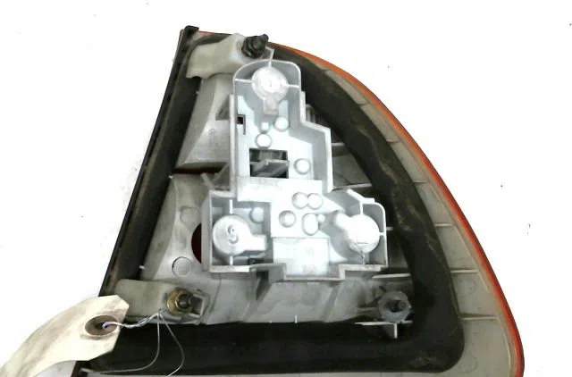 Feu arrière gauche Bmw 3 Touring (E46) 325 xi (2000-2005) occasion