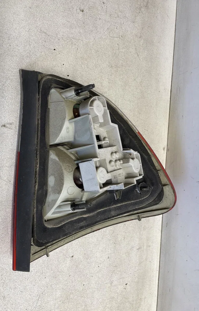 Feu arrière gauche Bmw 3 Touring (E46) 330 d (1999-2005) occasion