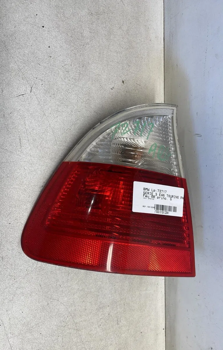 Feu arrière gauche Bmw 3 Touring (E46) 330 d (1999-2005) occasion