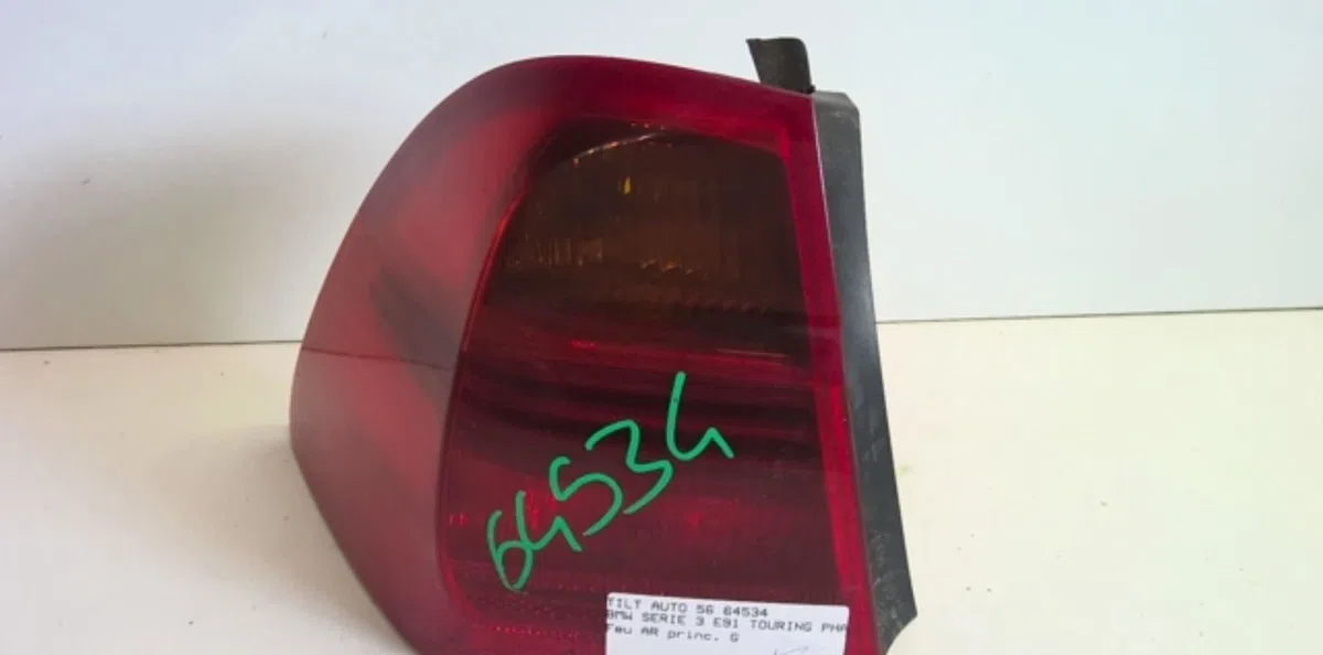 Feu arrière gauche Bmw 3 Touring (E91) 330 d (2004-2008) occasion