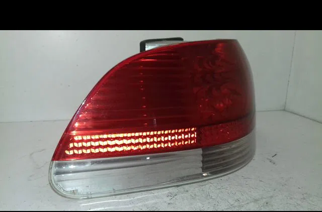 Feu arrière gauche Bmw 7 (E65, E66, E67) 730 d (2003-2008) occasion