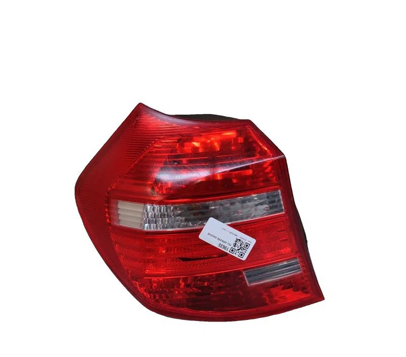 FEU ARRIERE GAUCHE BMW SERIE 1 I 63217164955