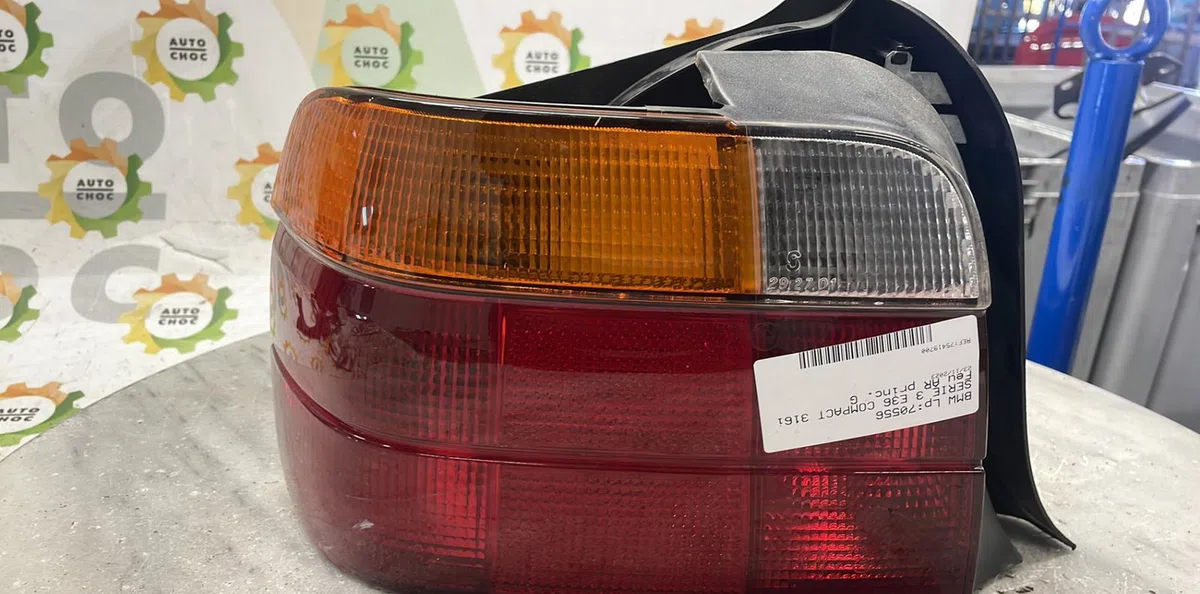 Feu arrière gauche BMW SERIE 3 E36 COMPACT occasion