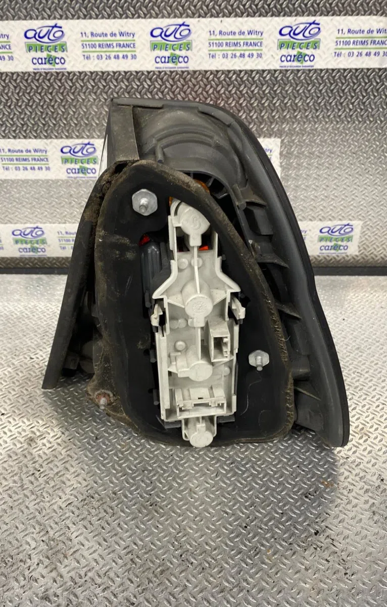 Feu arrière gauche BMW SERIE 3 E46  SERIE 3 E46 COMPACT PHASE 2 occasion