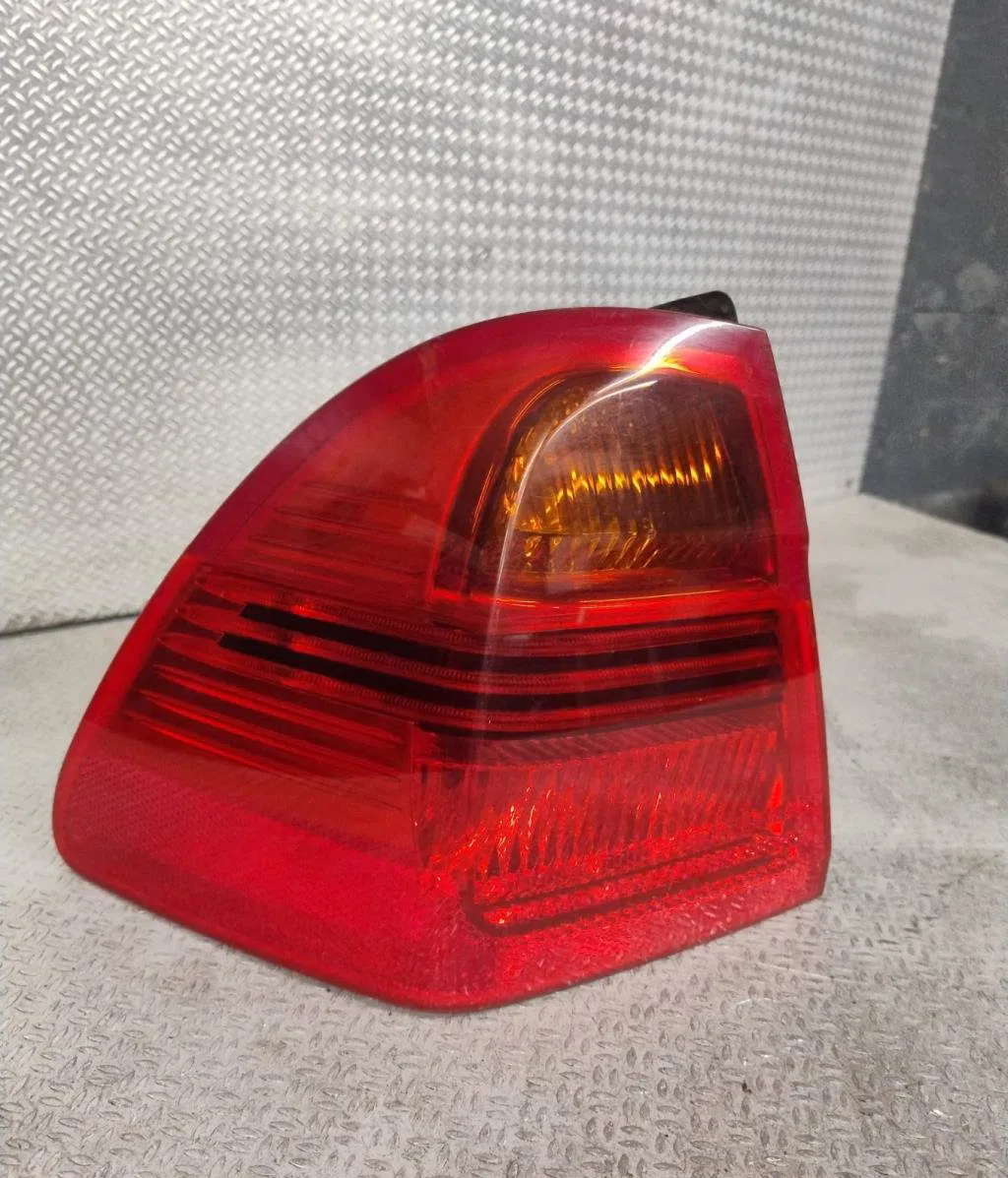 Feu arrière gauche BMW SERIE 3 E91  SERIE 3 E91 TOURING PHASE 1 BREAK occasion