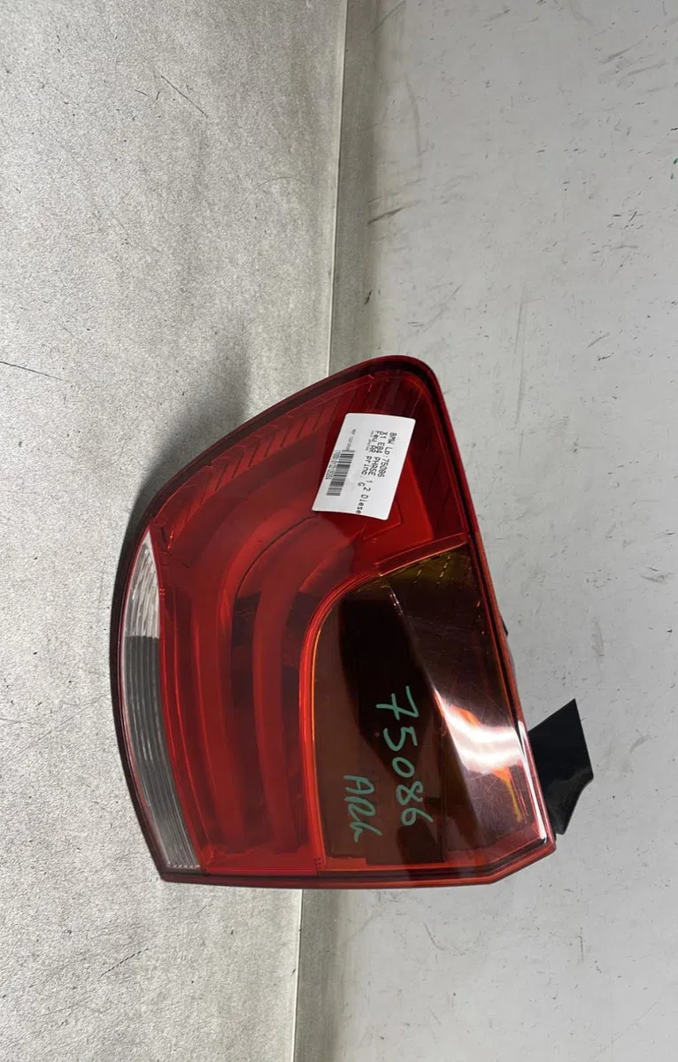 Feu arrière gauche Bmw X1 (E84) Sdrive 20 d (2010-2015) occasion