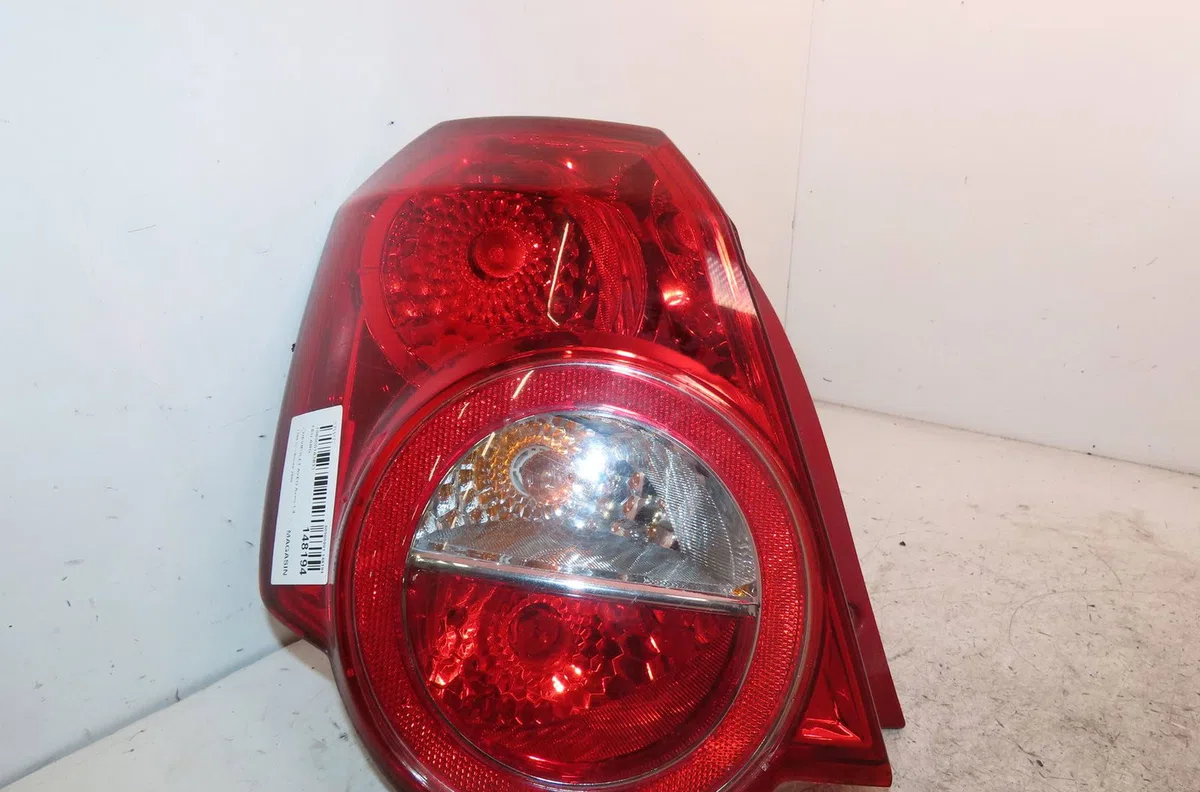 Feu arrière gauche Chevrolet AVEO - KALOS 3-5 portes (T250, T255) 1.4 (2008) occasion