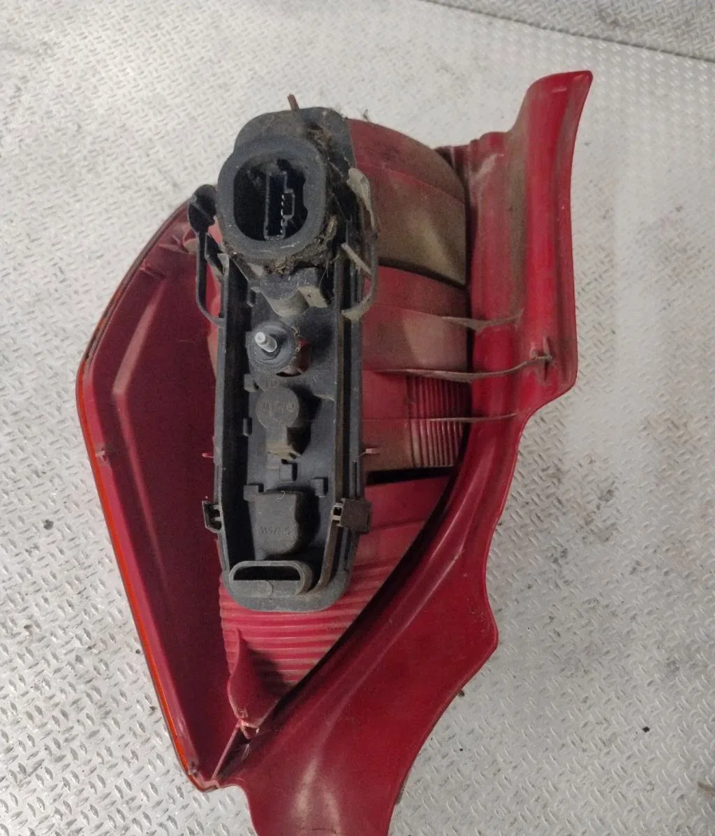 Feu arrière gauche Citroen C2 (JM_) 1.1 (2003-2012) 3 portes occasion