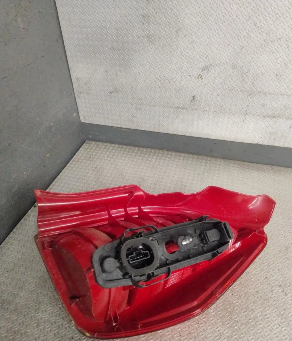 Feu arrière gauche Citroen C2 (JM_) 1.4 (2003-2009) 3 portes occasion