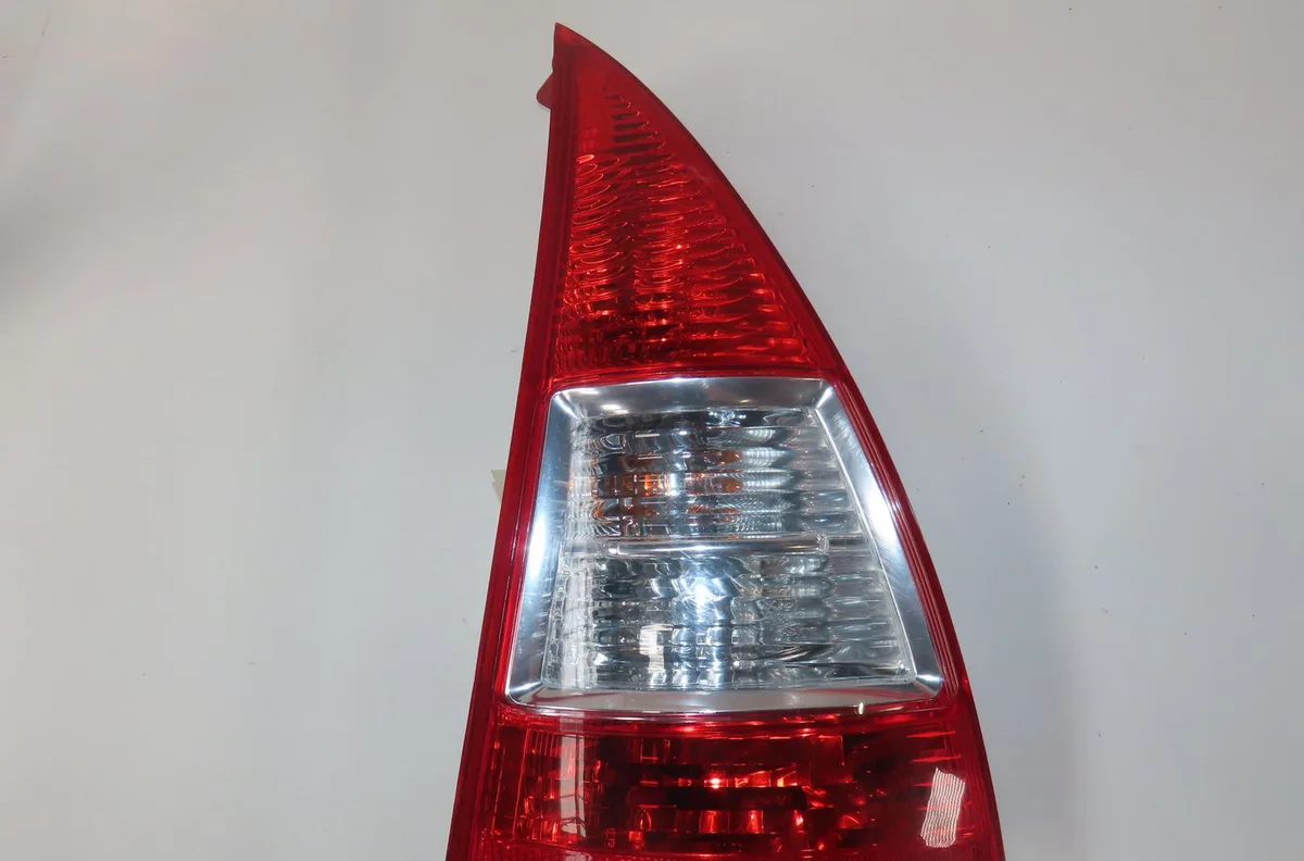 Feu arrière gauche Citroen C3 I (FC_, FN_) 1.4 hdi (2003-2011) occasion