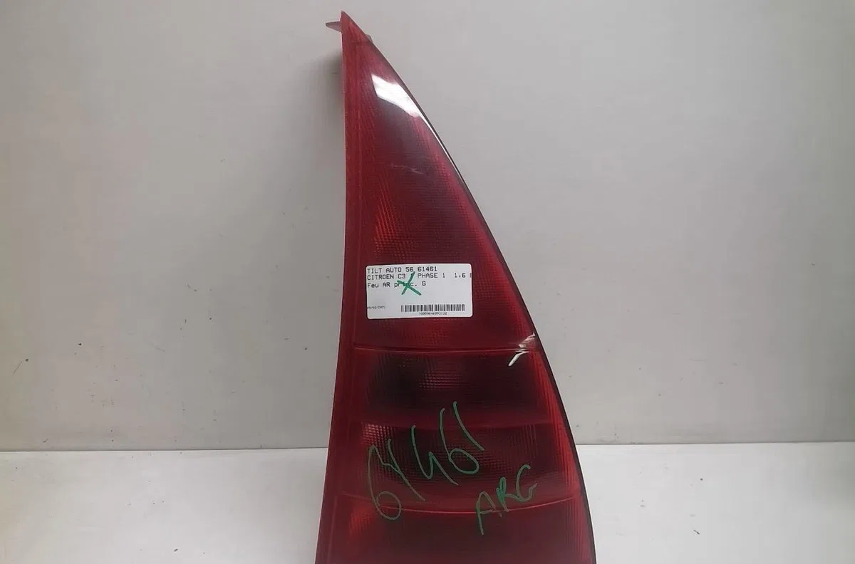 Feu arrière gauche Citroen C3 I (FC_, FN_) 1.6 16v (2002-2010) 5 portes occasion