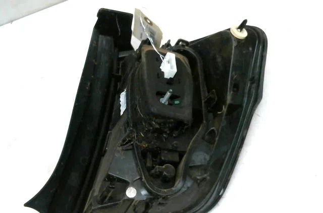 Feu arrière gauche Citroën C3 II (SC_) 1.2 vti 82 (2012-2016) 5 portes occasion