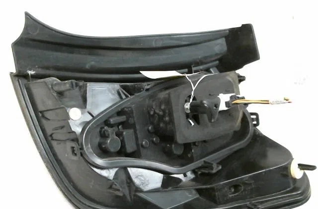 Feu arrière gauche Citroën C3 II (SC_) 1.4 (2009-2016) 5 portes occasion