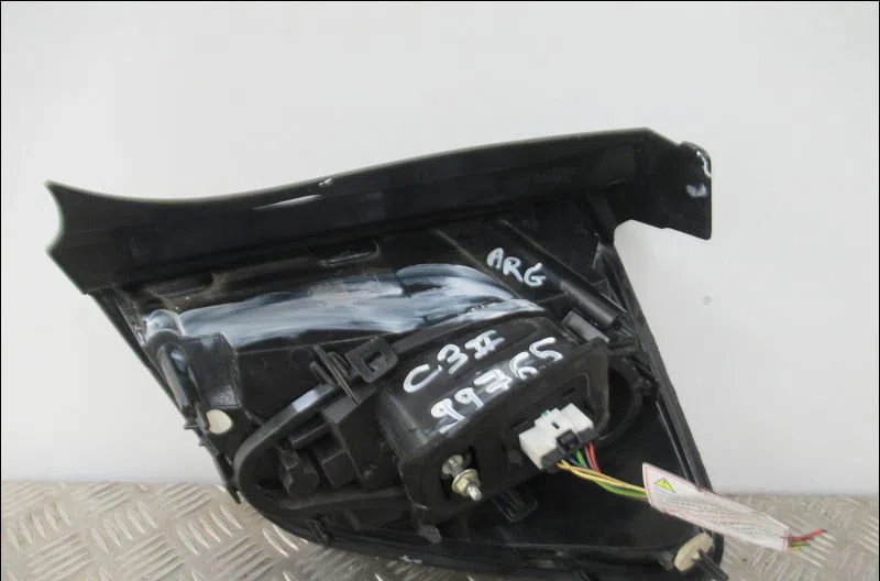 Feu arrière gauche Citroen C3 II (SC_) 1.6 hdi (2009-2016) 5 portes occasion