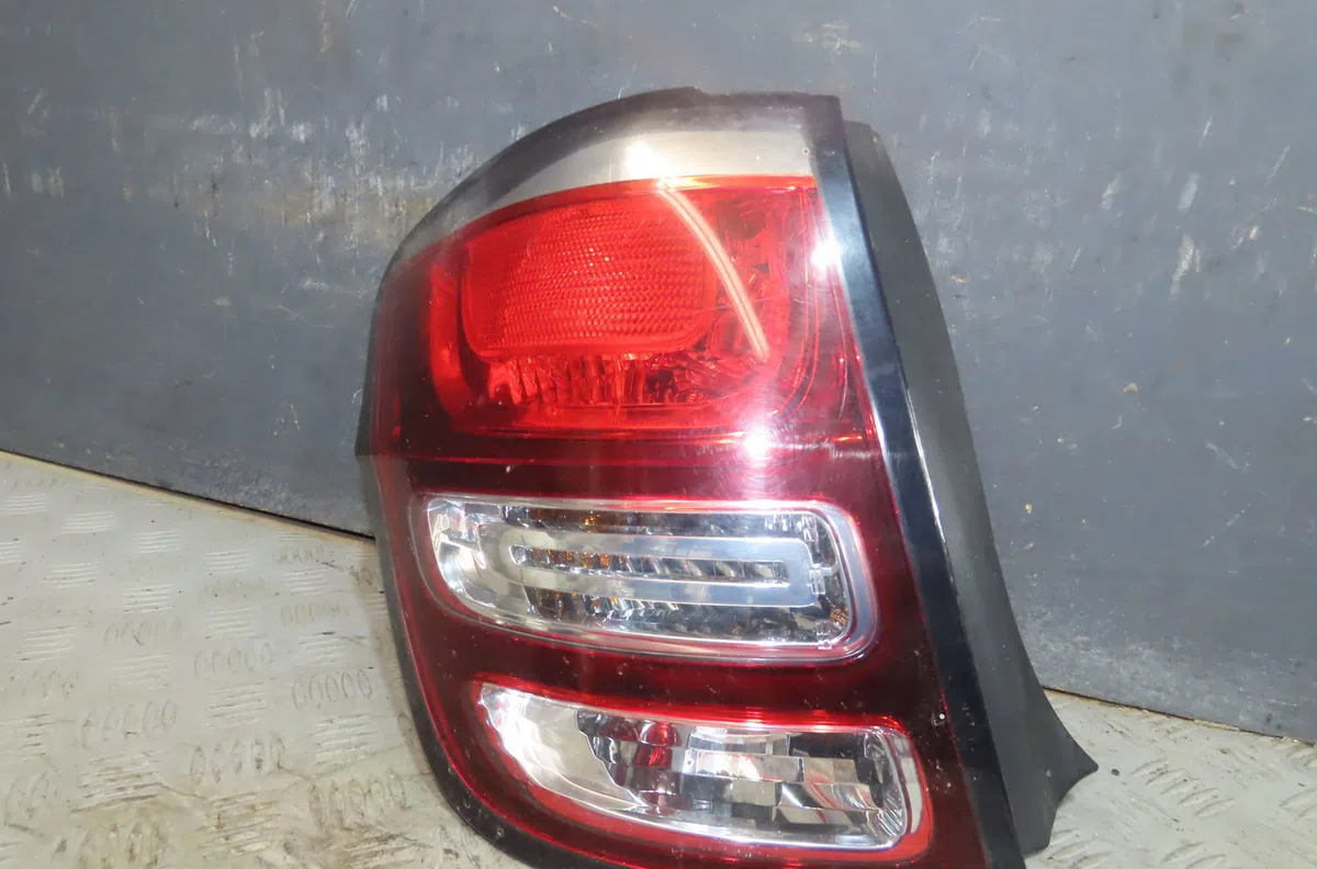 Feu arrière gauche Citroen C3 II (SC_) 1.6 hdi (2009-2016) 5 portes occasion