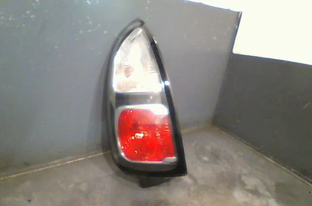 Feu arrière gauche Citroën C3 PICASSO (SH_) 1.6 hdi (2009) 5 portes occasion