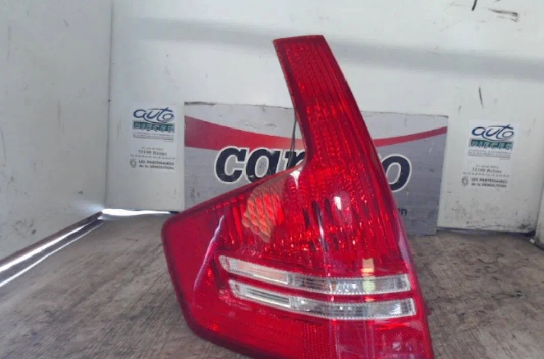 Feu arrière gauche CITROEN C4 1  C4 1 PHASE 1 occasion