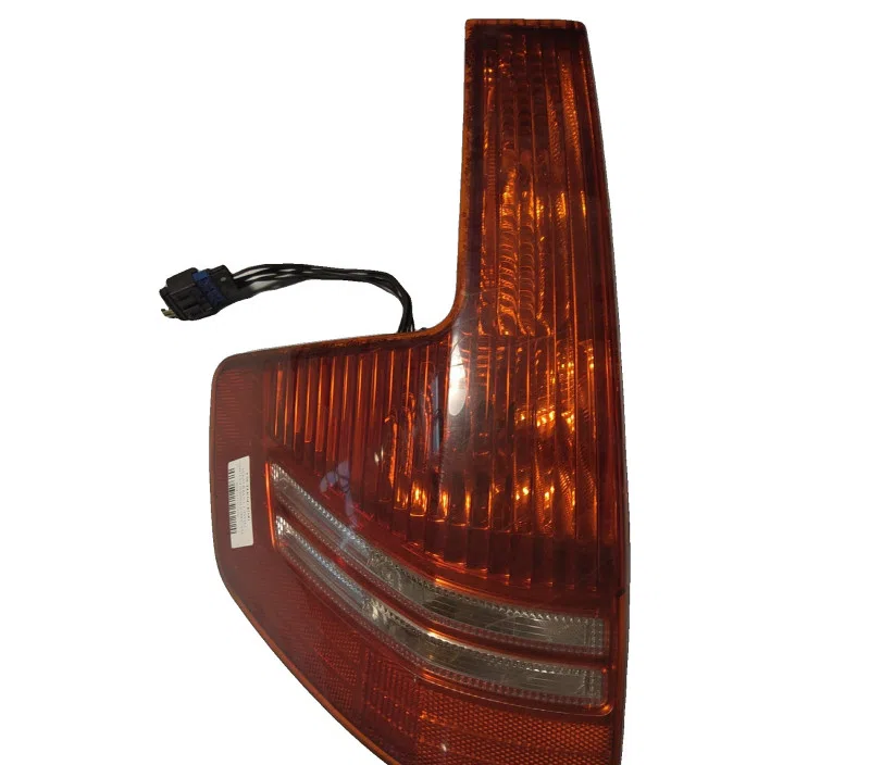 FEU ARRIERE GAUCHE CITROEN C4 I 00006350T8