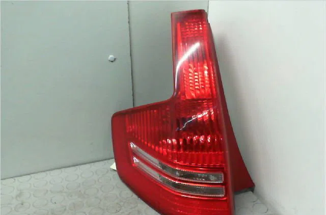 Feu arrière gauche CITROEN C4 I  1.4i 16v occasion