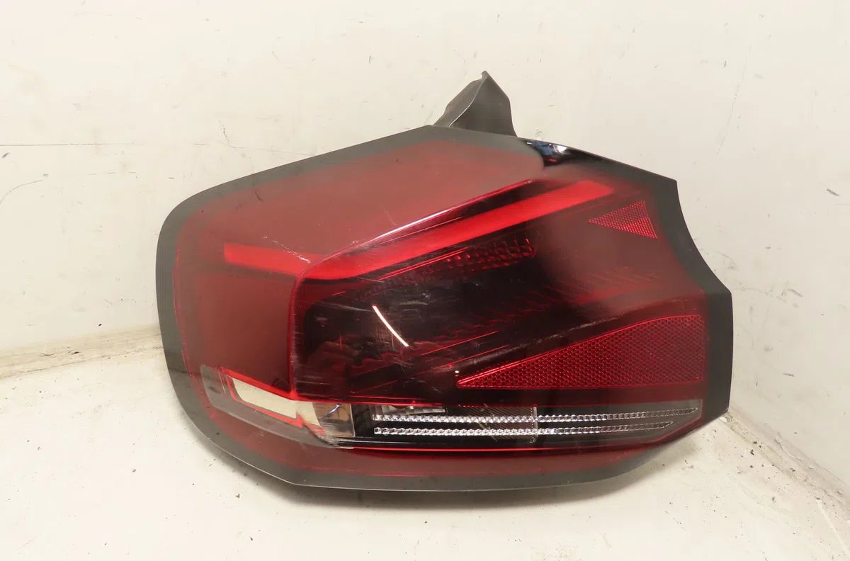 Feu arrière gauche Citroën C4 III (BA_, BB_, BC_) 1.5 bluehdi 130 (bbyhzb) (2020) occasion